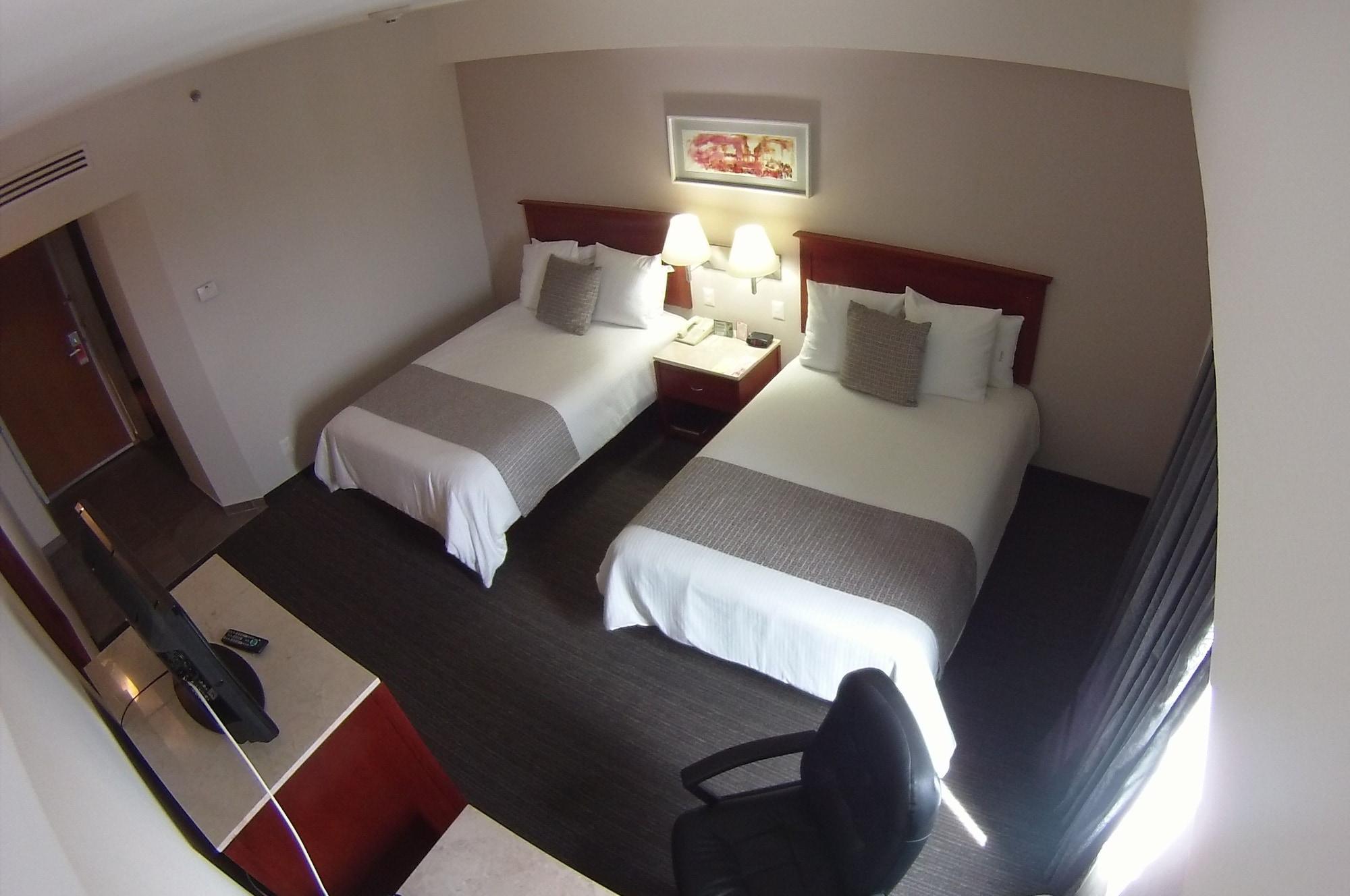 Casa Inn Business Hotel Celaya Экстерьер фото