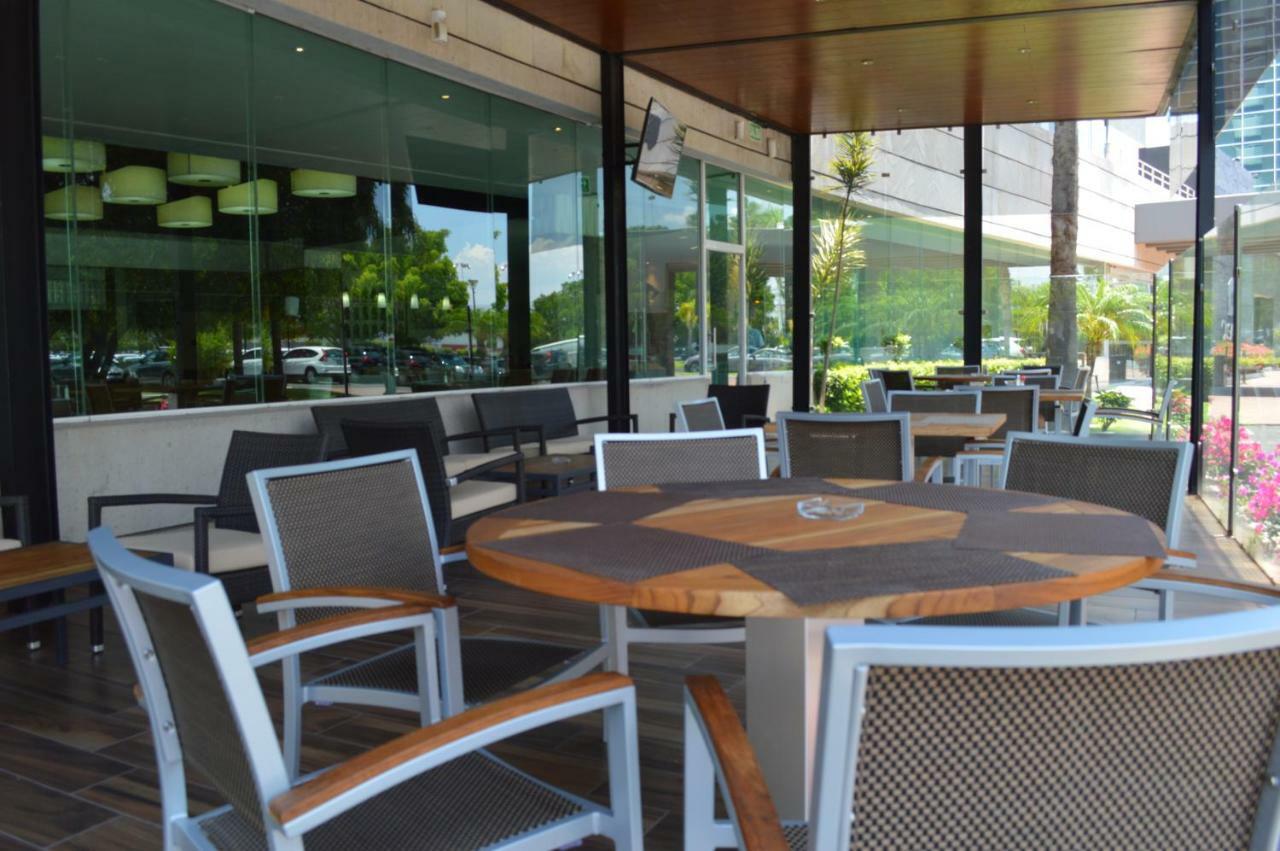 Casa Inn Business Hotel Celaya Экстерьер фото